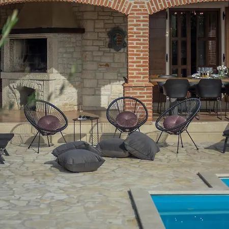ヴィラ Luxury Unique Stone Rustica In Istria Barat