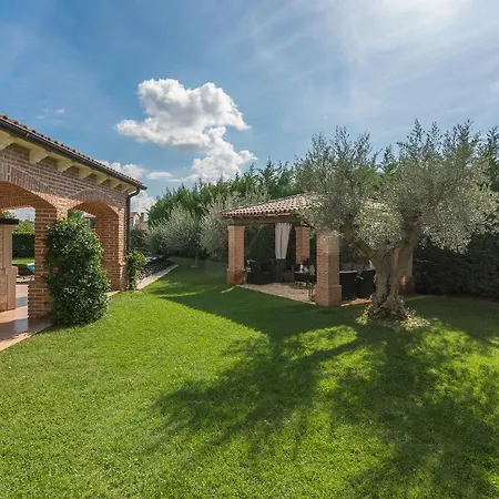 Villa Luxury Unique Stone Rustica In Istria